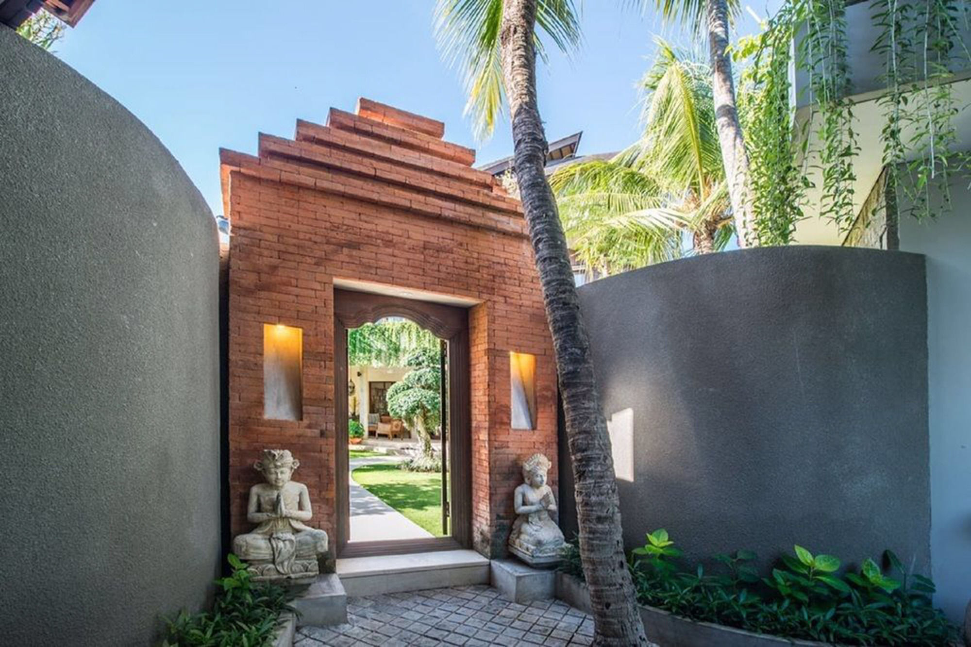 The Baganding - An Elite Haven Villa Seminyak (Bali)